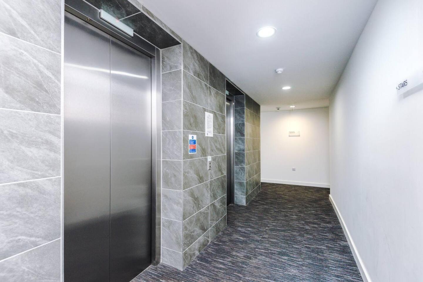 High Reviewed 1-Bed With Parking Central Location Liverpool Eksteriør billede